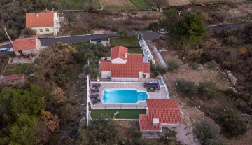 vila_omis7.jpg